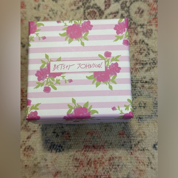 Betsey Johnson Dragonfly Rhinestones Stud Sparkly Insect Earrings - Picture 4 of 5